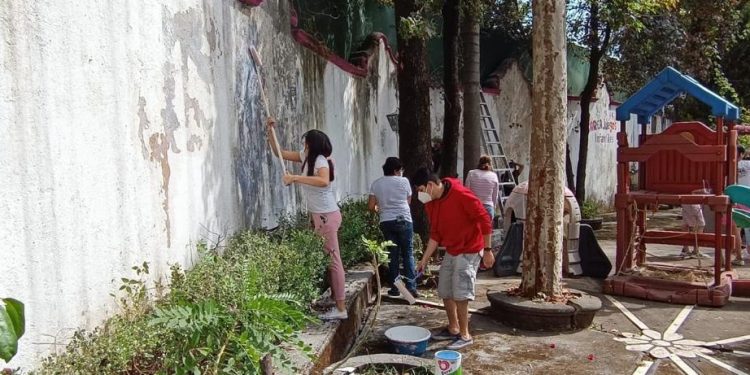 Por unas instalaciones dignas, Luz María Zagal y José Luis Urióstegui realizan faena en instalaciones del DIF Cuernavaca
