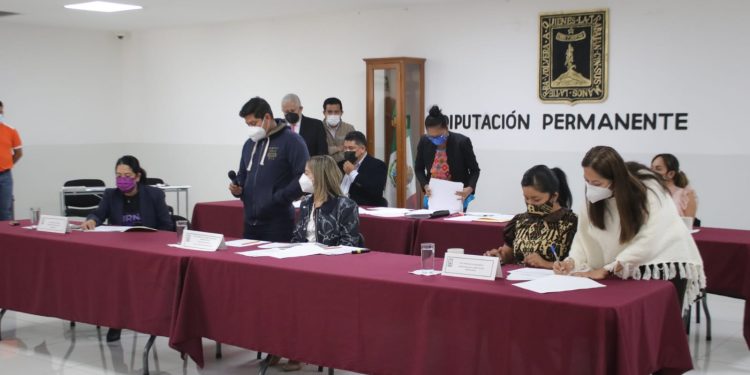 Legisladores del Congreso de Morelos clausuran la Diputación permanente