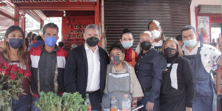 José Luis Urióstegui y líderes comerciantes trabajaran juntos para rescatar el mercado ALM