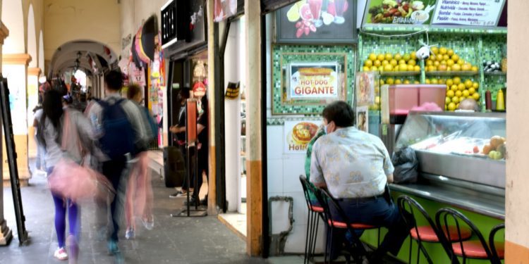 Cominza plazo en Cuernavaca para que comerciantes regulen licencias de funcionamiento