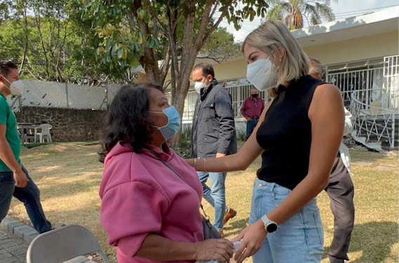 Cumpliendo con promesas de campaña; La diputada local, Andy Gordillo atiende gestiones ciudadanas