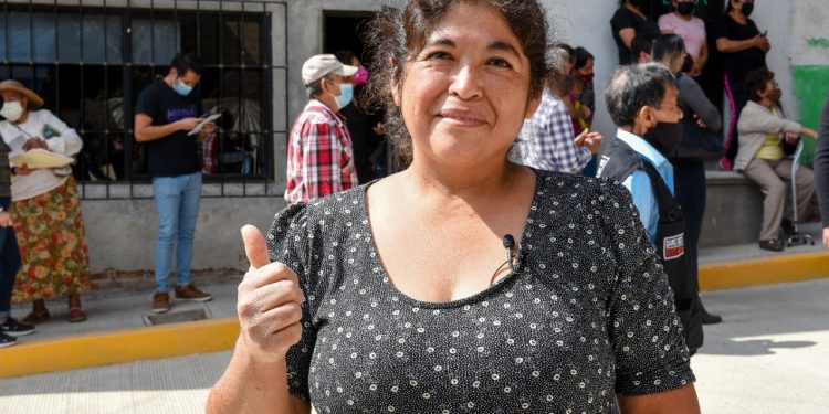 Habitantes de la colonia Universo reconocen a Cuauhtémoc Blanco por cumplir con sus compromisos