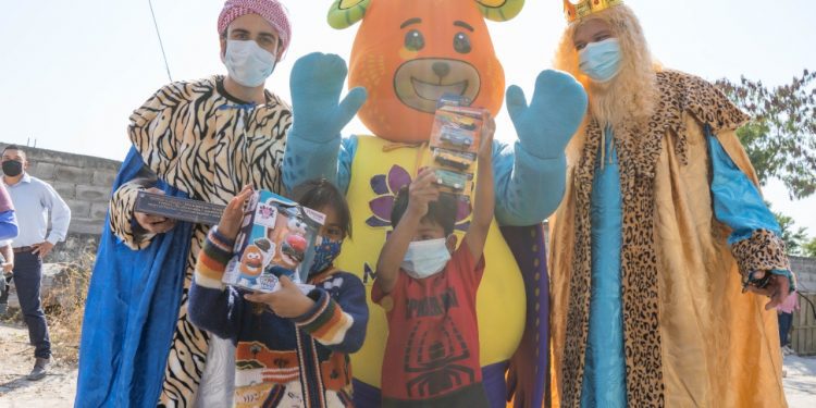 Gobierno estatal hace entrega de juguetes a niñas y niños del estado de Morelos