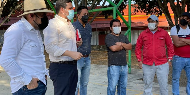 Agustín Alonso reafirma compromiso de apoyo a los trabajadores despedidos de Nissan