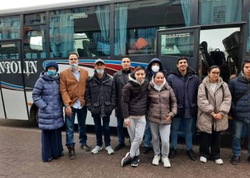 Mexicanos que radicaban en Ucrania son trasladados a Rumania