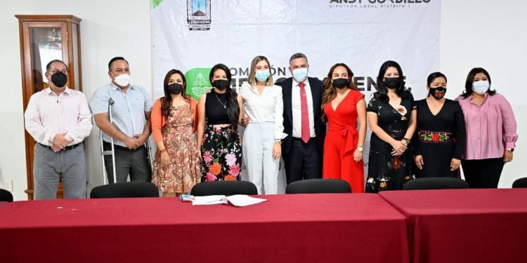 Comparece titular de la CEAGUA ante diputados de la LV legislatura