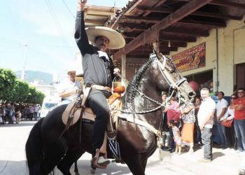 Asesinan a alcalde de Aguililla, Michoacán