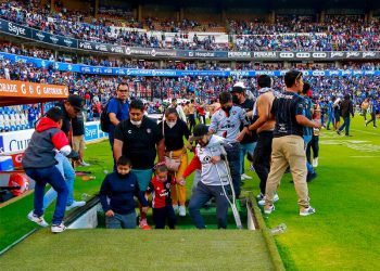 Inicia la CNDH carpeta de investigación por violencia en el Estadio Corregidora de Querétaro