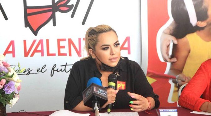 La diputada Tania Valentina presenta programa de apoyo para este regreso a clases