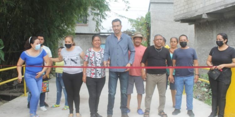 Entrega el diputado Arturo Pérez Flores obra en Jojutla