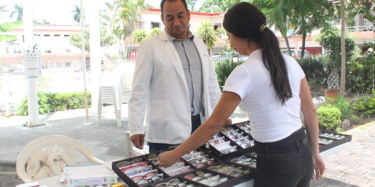 Habrá exámenes de la vista sin costo y donación de armazones en el ayuntamiento de Cuernavaca