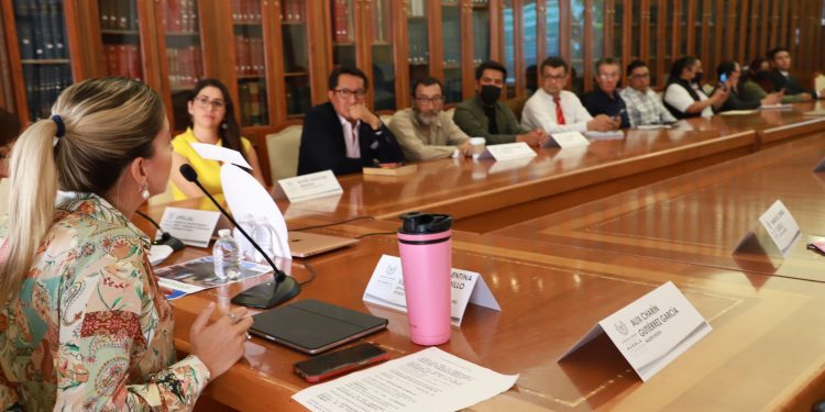 Reconocen en el Congreso de Puebla la iniciativa de Andy Gordillo sobre arbolado urbano