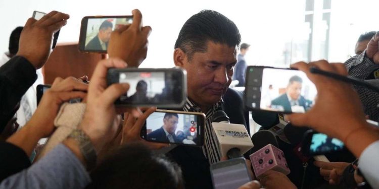 El reemplacamiento ya había sido rechazado por 14 diputados: Paco Sánchez