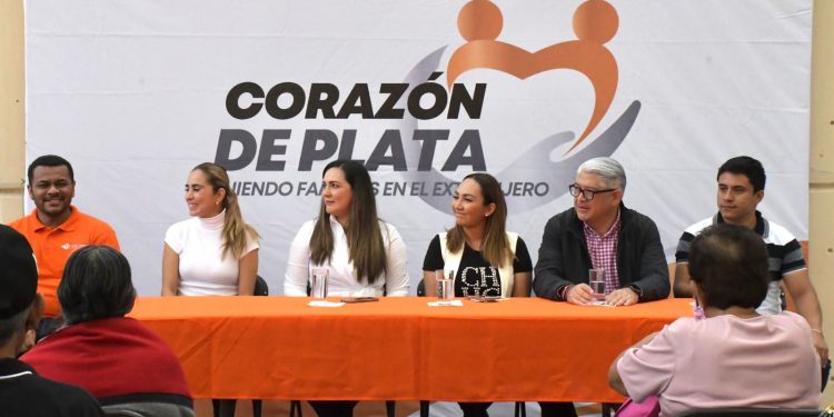 Uniendo familias; Luz Dary Quevedo entrega más de 50 visas norteamericanas a adulto mayores