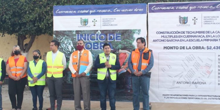 Da inicio construcción de techumbre en la escuela “Tierra y libertad” y “Otilio Montaño” de la colonia Antonio Barona