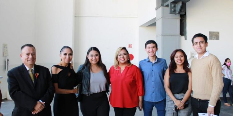 Entrega Tania Valentina junto a asociaciones, reconocimientos en el marco del Día Naranja