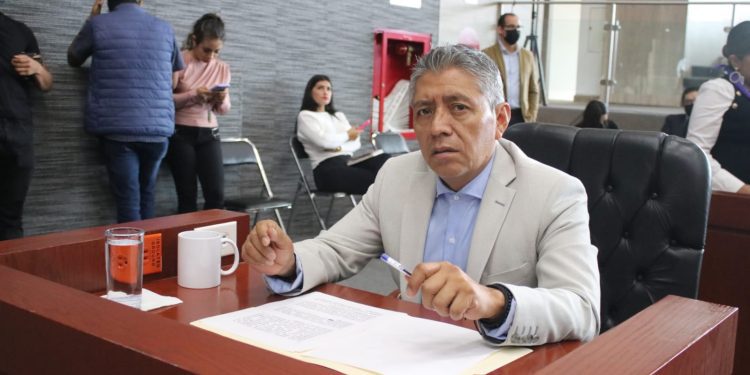 Impulsar la paridad de género en los órganos públicos de la UAEM, exhorta Alejandro Martínez