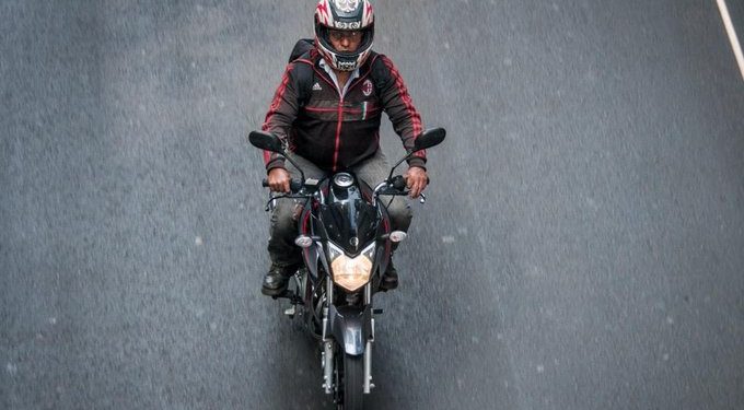Continúa actualización de placas para motocicletas y automóviles de carga