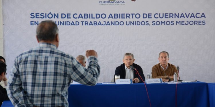 Atiende ayuntamiento de Cuernavaca peticiones y denuncias de ciudadanos en sesiones de cabildo abierto