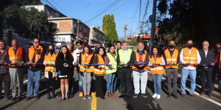 Inaugura el ayuntamiento de Cuernavaca calle en Tetela del Monte