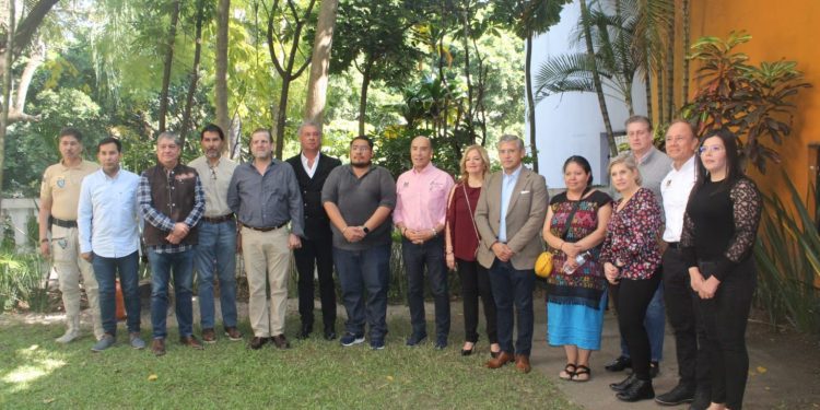 Convoca Urióstegui a empresarios y prestadores de servicios a unir esfuerzos para impulsar turismo en Cuernavaca