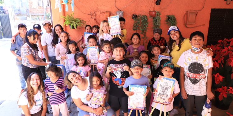 Festeja Andy Gordillo Día de reyes con niñas y niños cuernavacenses