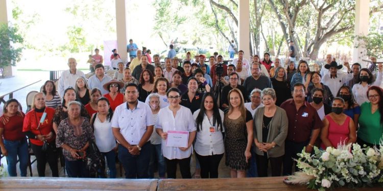 Demandan atención a adolescentes durante el Foro del Parlamento de Mujeres 2023