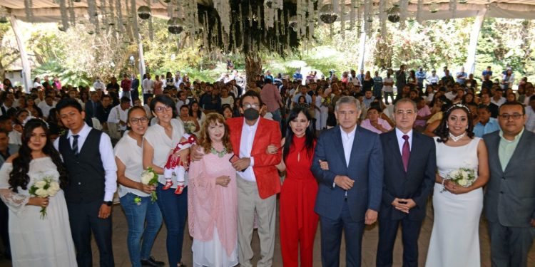 En Cuernavaca 150 parejas dijeron “Sí acepto” en la campaña de matrimonios organizada por el DIF Cuernavaca
