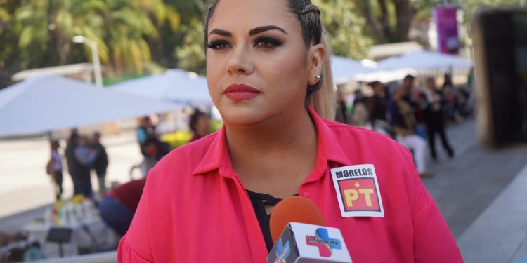 Invita Tania Valentina a levantar la voz de las mujeres