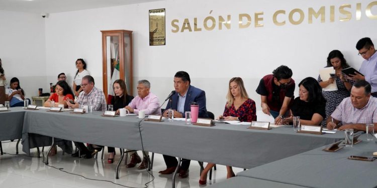 Contaminación de ríos e imprecisión en cifras de obras, cuestionamientos al encargado de despacho de CEAGUA