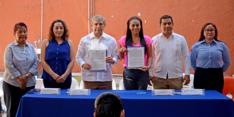 Firma convenio ayuntamiento de Cuernavaca y secretaría de ...