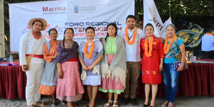 Urge la creación de políticas de derechos en favor de los pueblos y comunidades indígenas: Macrina Vallejo