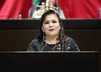 Diputada propone hasta 4 años de prisión a quien no entone correctamente el Himno Nacional Mexicano