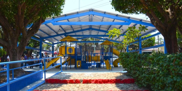 Trabajos de rehabilitación realizados por el ayuntamiento de Cuernavaca en la segunda glorieta en Patios de la Estación ya fueron concluidos