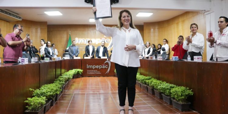 Entrega Impepac constancia de mayoría como Gobernadora a Margarita González Saravia Calderón