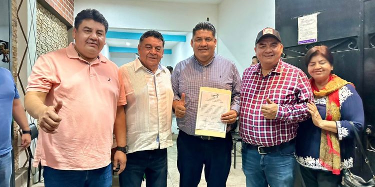 Recibe Paco Sánchez Zavala su constancia como Diputado Local Electo del Distrito 10 de Morelos