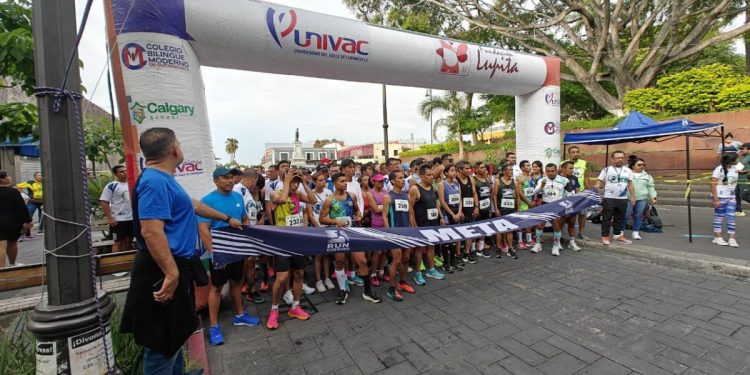 Promueve en Cuernavaca prevención contra el Dengue con exitosa carrera dominical