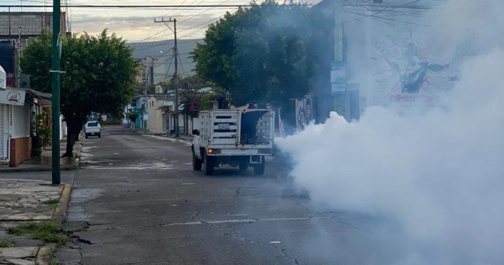 Reanuda Ayuntamiento de Cuernavaca jornadas de termonebulización contra el Dengue en zonas de mayor incidencia