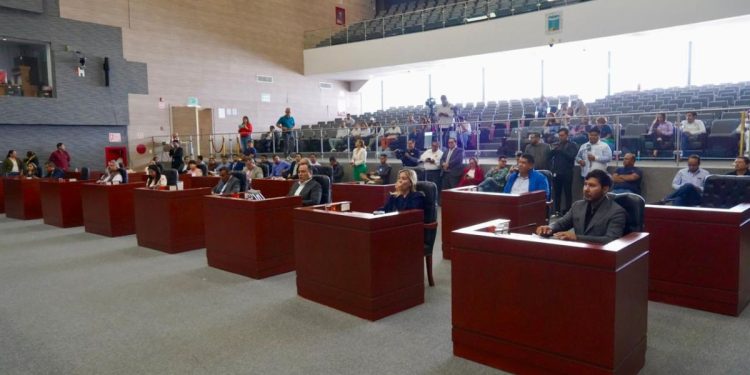 Designa Congreso a sus secretarios de Administración y Finazas y de Servicios Legislativos y Parlamentarios