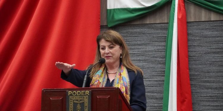 Ante el Congreso del Estado, rinde protesta Margarita González Saravia como Gobernadora Constitucional de Morelos