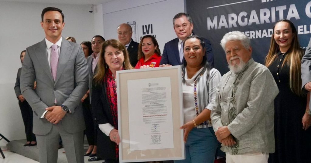 Entrega Congreso de Morelos el Bando Solemne a la Gobernadora Electa Margarita González Saravia Calderon