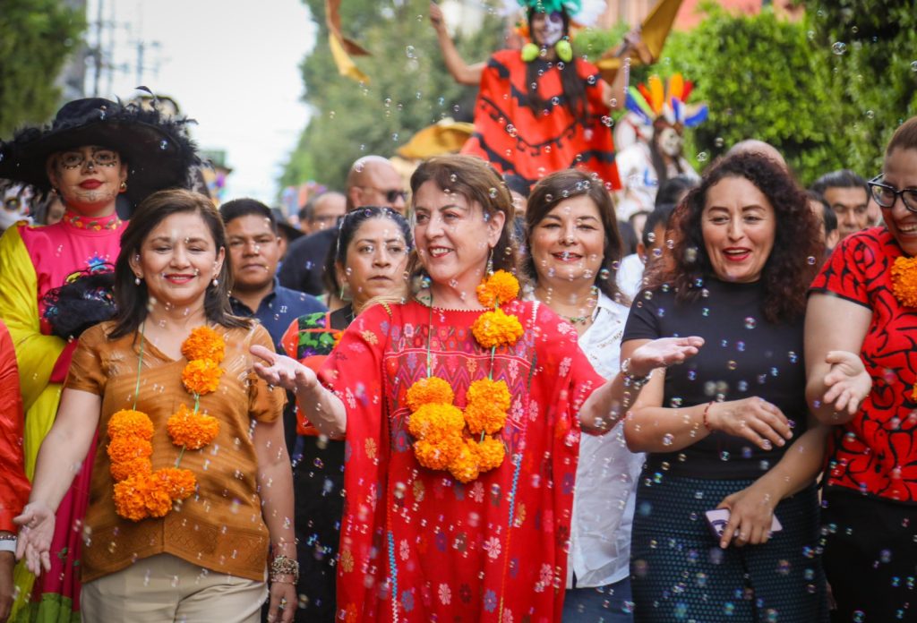 Inaugura Margarita González Saravia el Festival Miquixtli 2024 con una gran verbena