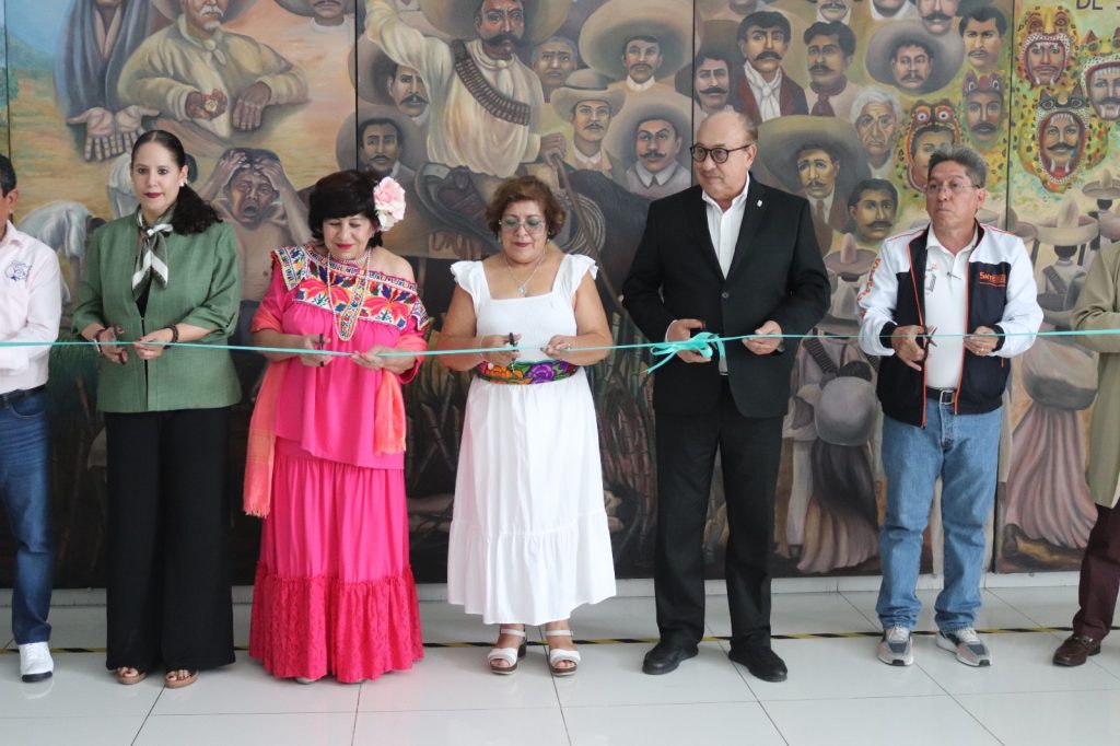 Realiza diputada Ruth Rodríguez presentación del mural “La Revolución del Sur” en el Congreso del Estado