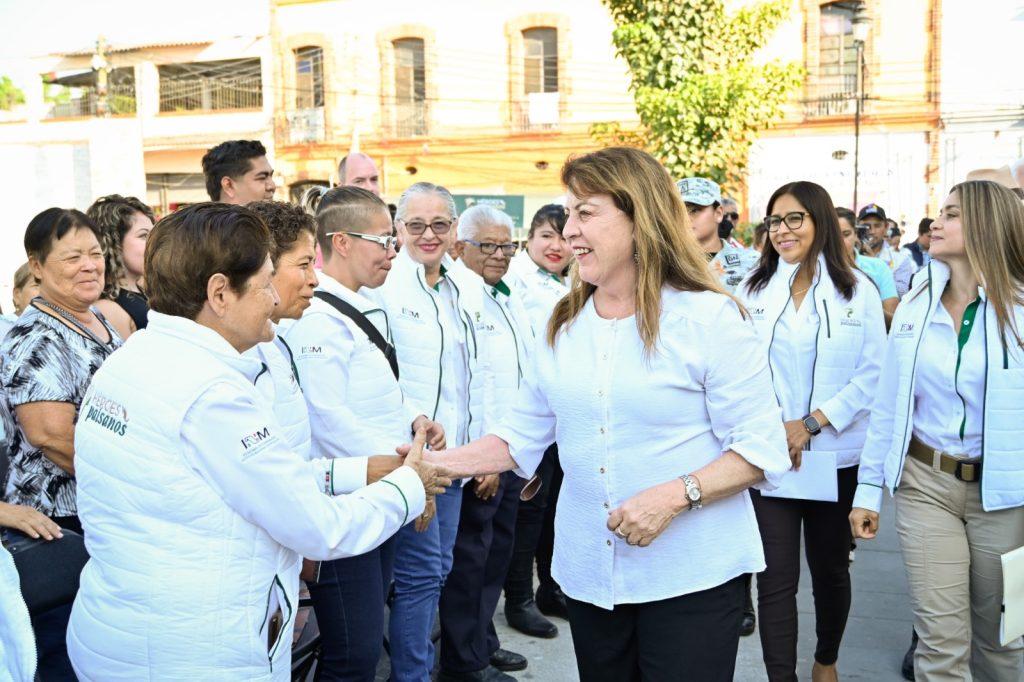 Encabeza Margarita González Saravia banderazo de inicio al operativo del programa de invierno “Héroes Paisanos”