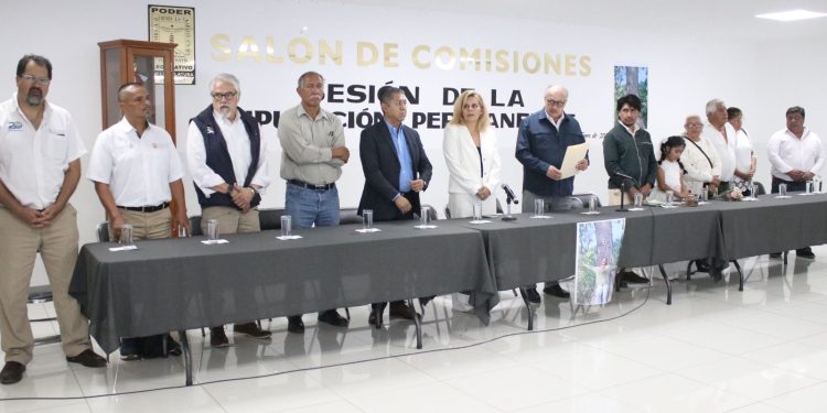 Rinde homenaje comisión de medio ambiente, recursos naturales y agua, a la activista Silvia Hernández Meza