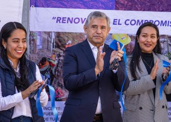 Entrega Urióstegui una obra más de servicio agua potable en Cuernavaca