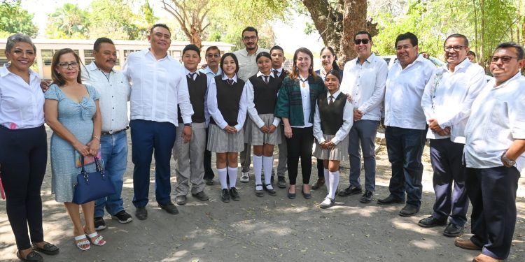 Programa “Cosecha de lluvia” imparte taller de acuacultura en la Secundaria Técnica Número 20 “Cuauhtlitzin”, en Coatetelco