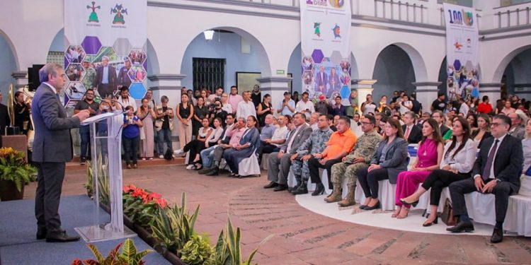 Cuernavaca avanza con compromiso y transparencia: José Luis Urióstegui rinde informe de los primeros 100 días de Gobierno