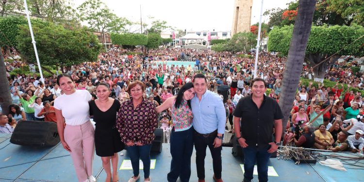 Espectacular celebración del Día de las Madres en Jiutepec