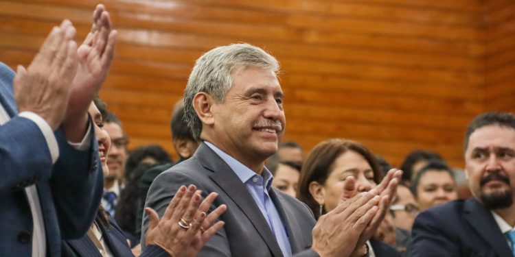 Destaca José Luis Urióstegui liderazgo de la rectora Viridiana León en la UAEM